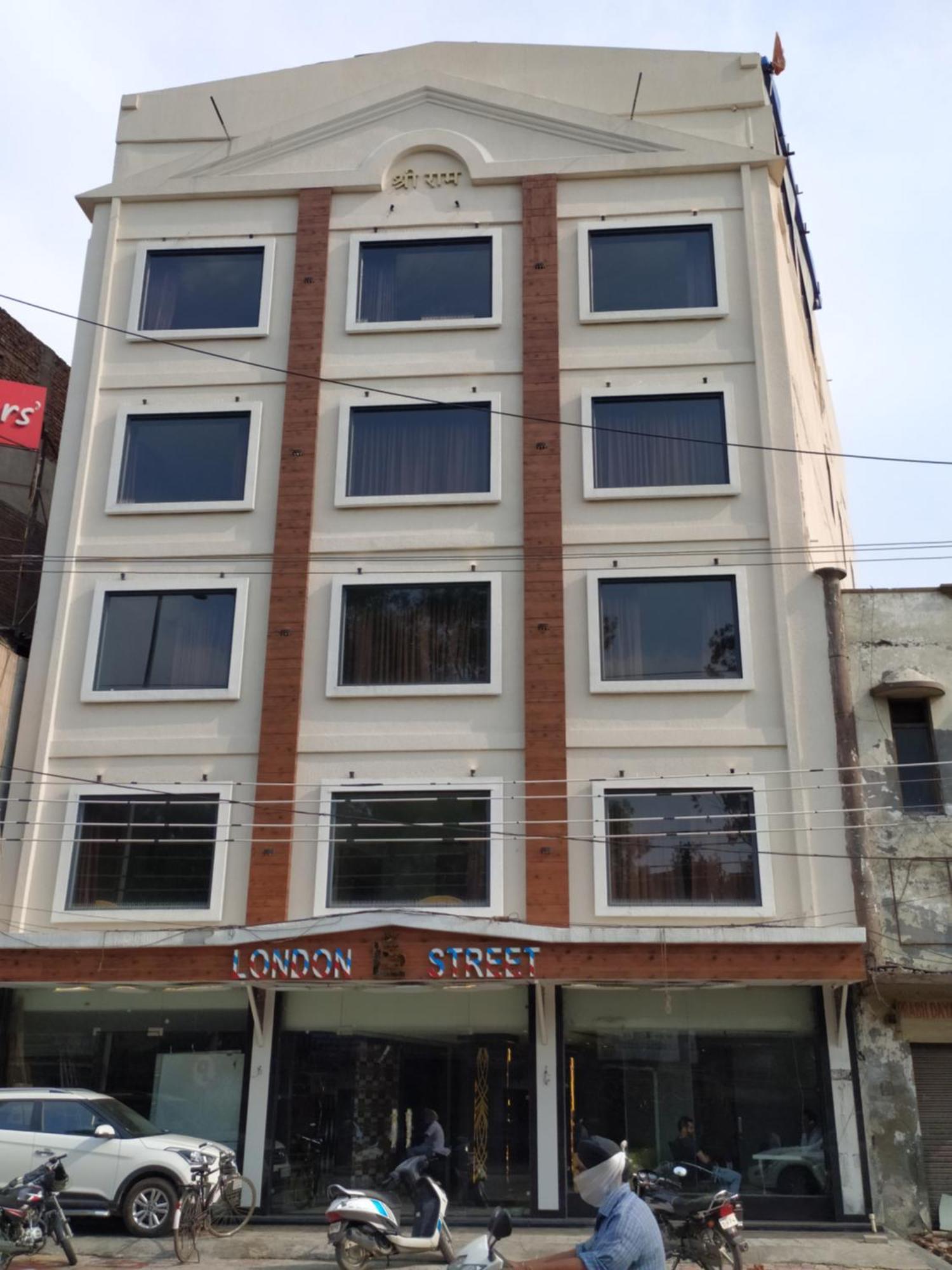 Treehouse London Street Amritsar Hotel ภายนอก รูปภาพ
