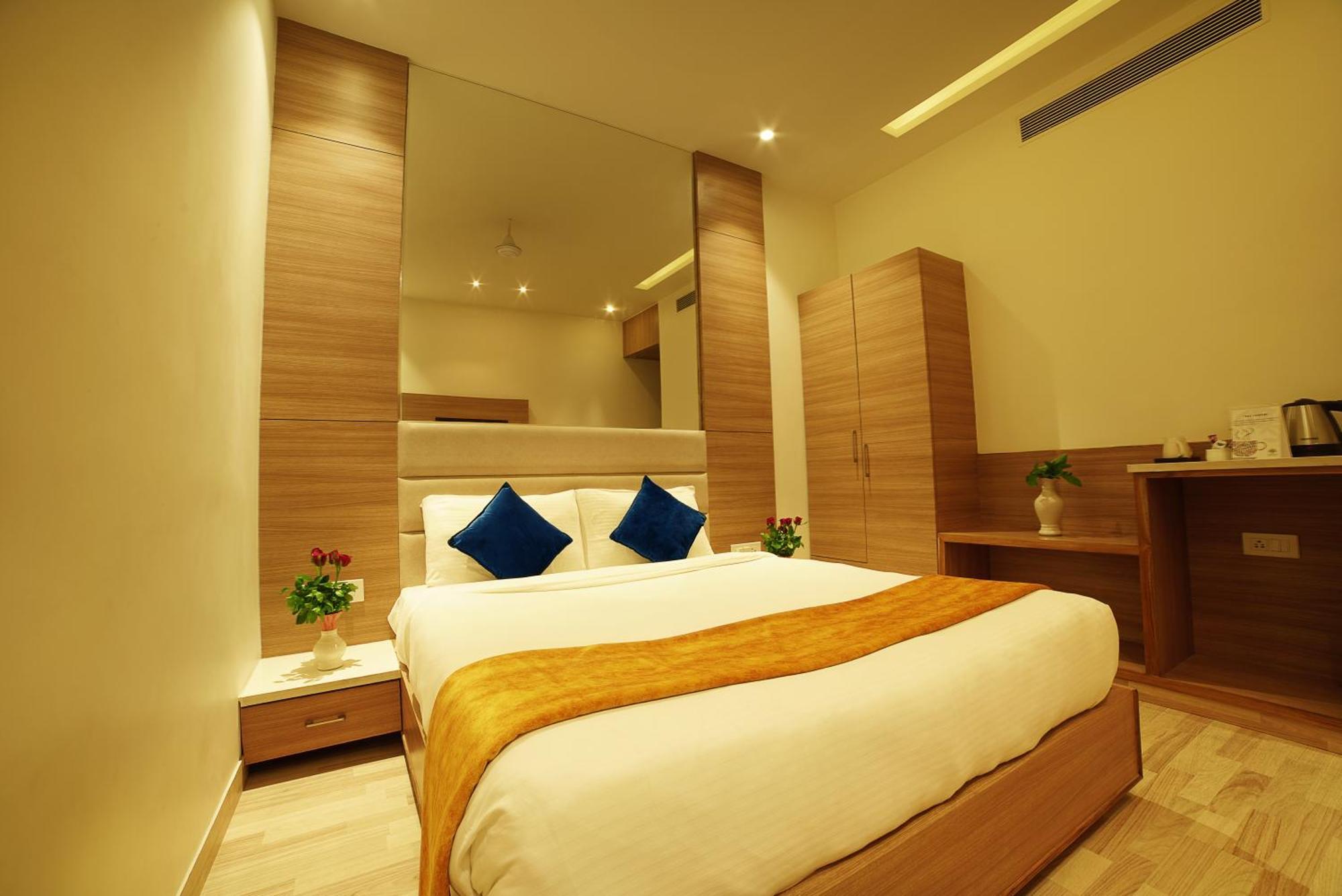 Treehouse London Street Amritsar Hotel ภายนอก รูปภาพ