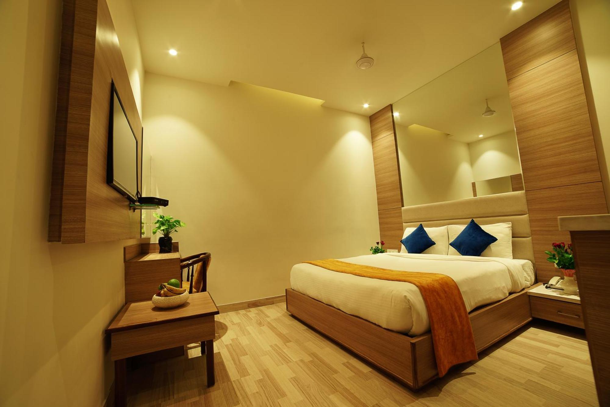 Treehouse London Street Amritsar Hotel ภายนอก รูปภาพ