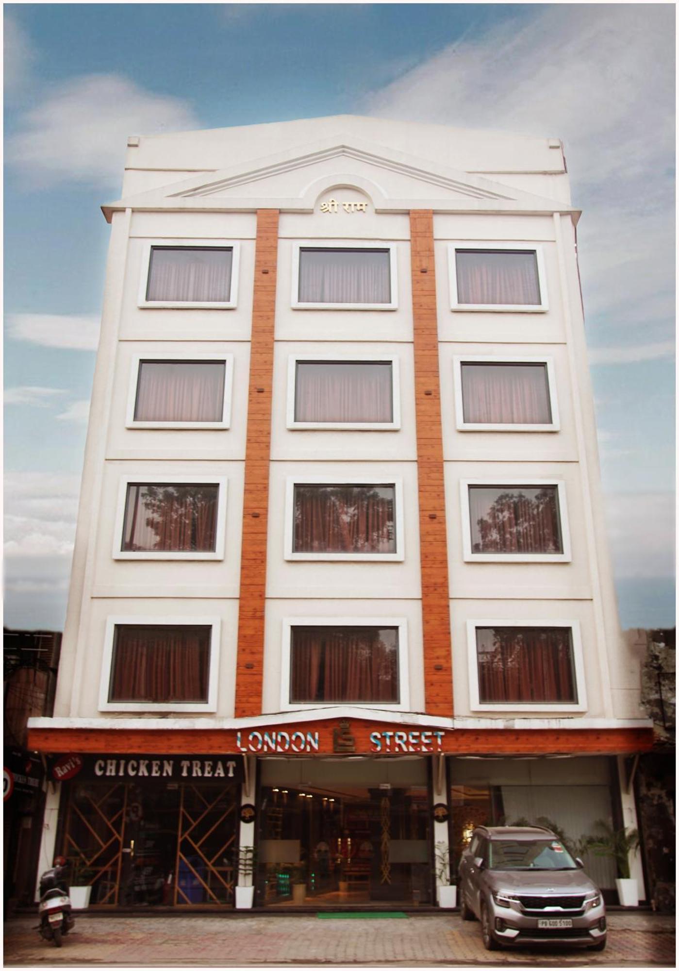 Treehouse London Street Amritsar Hotel ภายนอก รูปภาพ